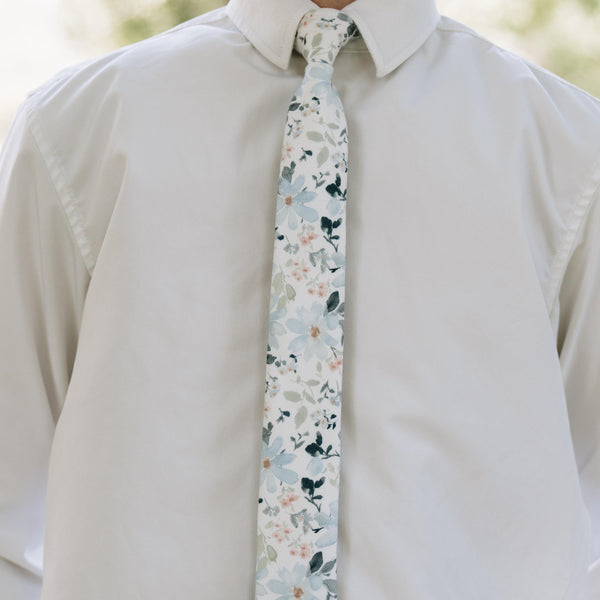 Eva Floral Men's Tie Mens Modern - 2.5" wide x 58" long