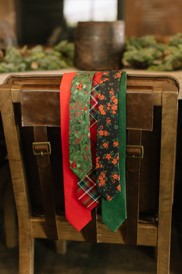 Red Hot Floral Mens Tie Mens Modern - 2.5" wide x 58" long