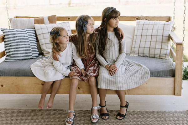 Wren Darling Hair Bow Darling Hair Bow 4"x5"