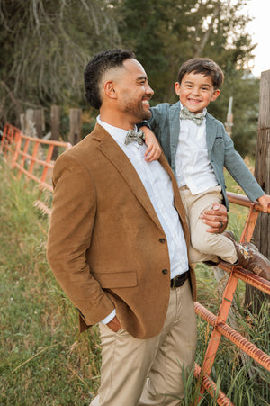 Cypress Meadow  - Men's Pre-tied Bow Tie