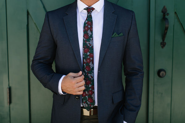 Dashing Floral Mens Tie