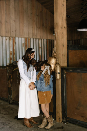 Juniper Stripe Lady Hair Bow Lady Hair Bow 4"x7.5"