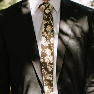 Magnolia Floral Men's Tie Mens Modern - 2.5" wide x 58" long