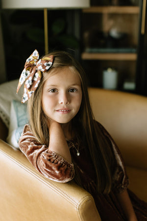 Pippen Darling Hair Bow Darling Hair Bow 4"x5"