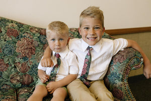 Foyer Floral Boys Tie